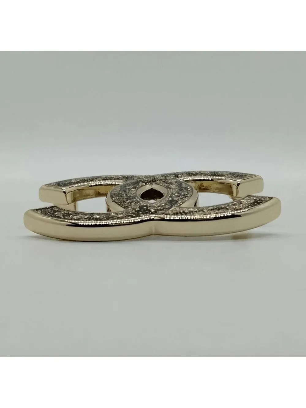 Chanel Brooch Pin Gold Black B24 B 597-050925